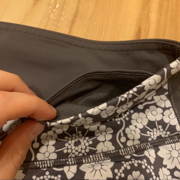 LULULEMON Ignite Crop Twiggy Printed Nimbus Soot - Picture 12 of 13